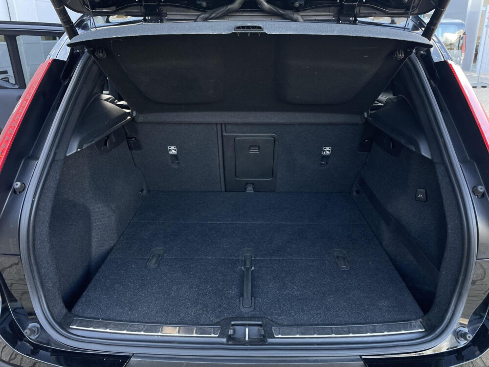 Volvo XC40 2.0 T4 Inscription 190PK | 1 eigenaar | Volvo Dealer onderhouden