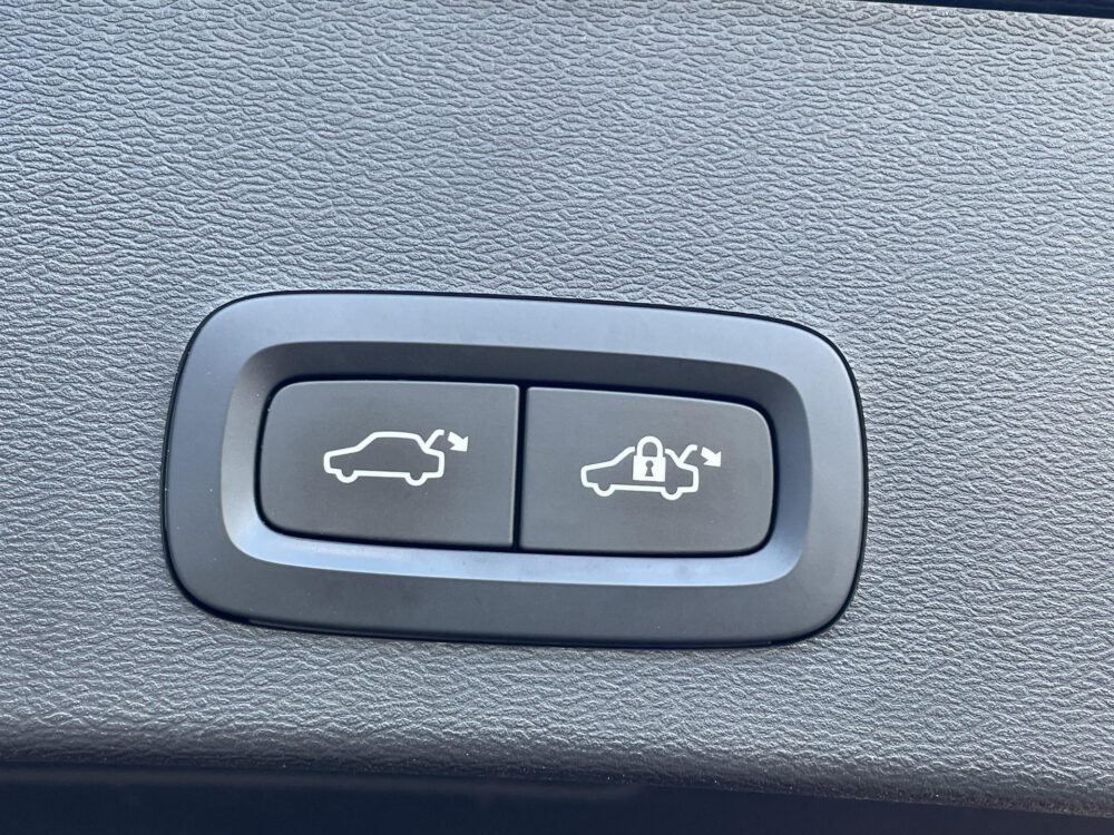 Volvo XC40 2.0 T4 Inscription 190PK | 1 eigenaar | Volvo Dealer onderhouden