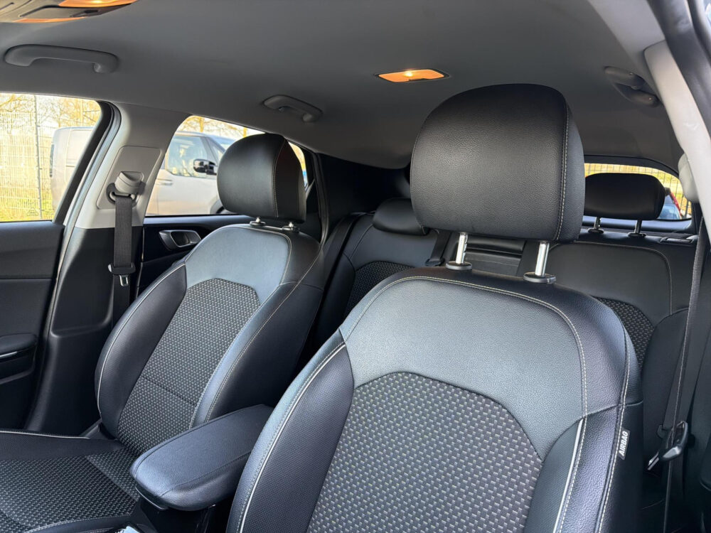 Kia XCeed 1.0 T-GDi DynamicPlusLine Navi | Trekhaak | 18 Inch LMV |