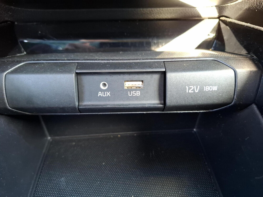 Kia Stonic 1.0 T-GDi DynamicLine  120pk | 17inch | Climatronic | Keyless