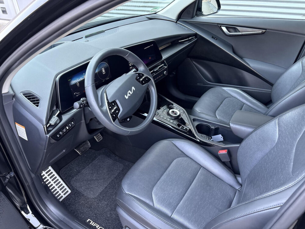 Kia Niro 1.6 GDi PHEV ExecutiveLine SchuifDak | Leder | Stoelverw. ventitalie | HUD | 18inch