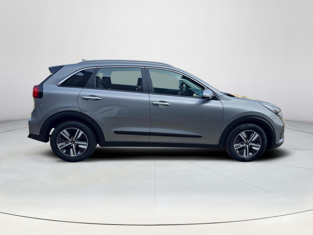 Kia Niro 1.6 GDi Hybrid DynamicLine Navigatie | Camera