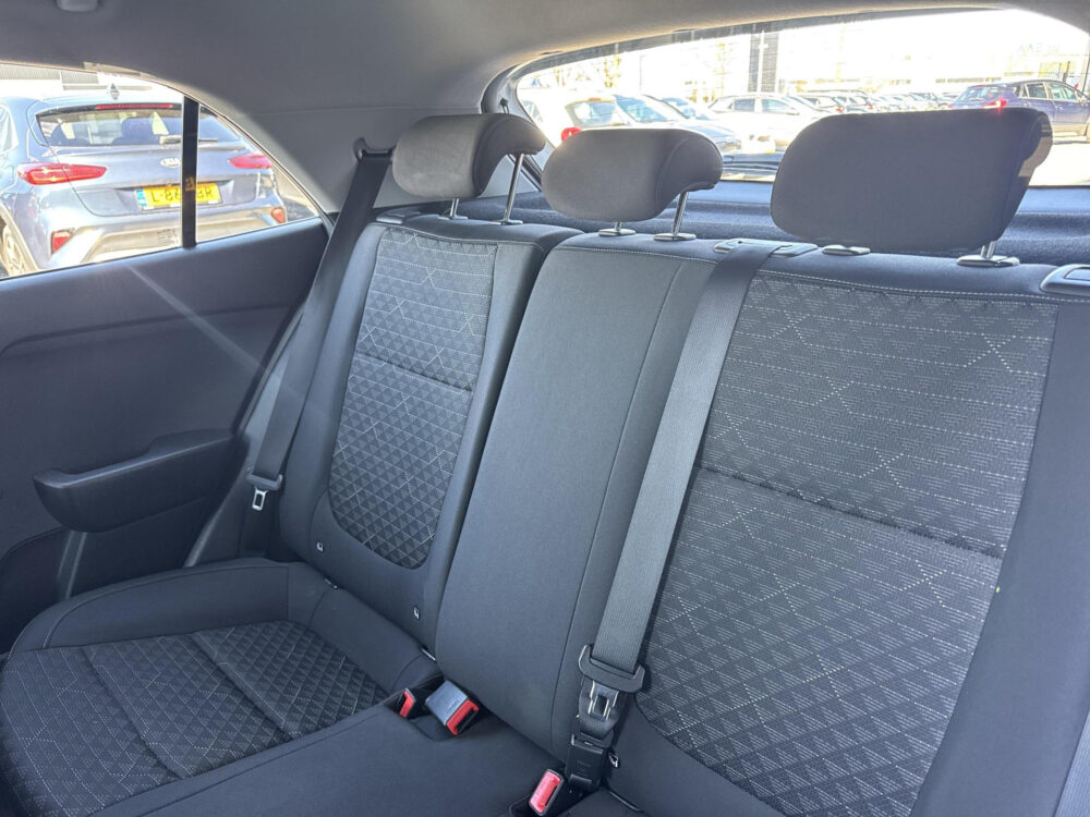 Kia Rio 1.0 TGDI ComfortPlusLine Navigator | Navigatie | Camera | Parkeersensoren | Apple Carplay | Licht metalen velgen