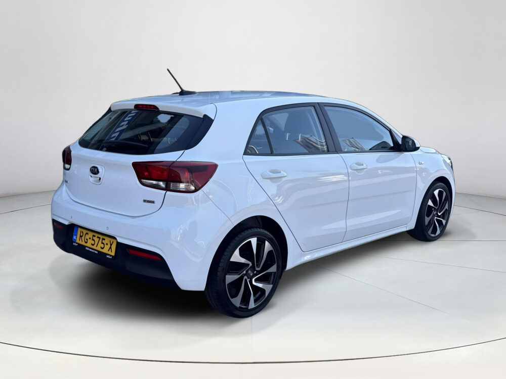 Kia Rio 1.0 TGDI ComfortPlusLine Navigator | Navigatie | Camera | Parkeersensoren | Apple Carplay | Licht metalen velgen