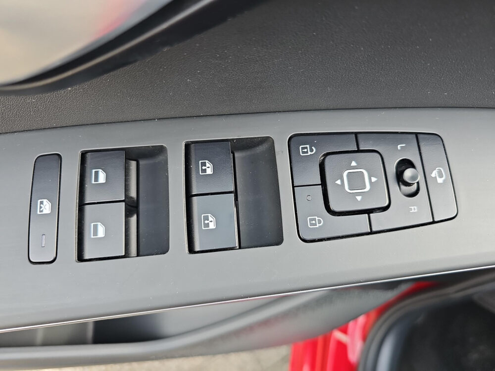 Kia Niro 1.6 GDi Hybrid DynamicLine Navigatie | Camera