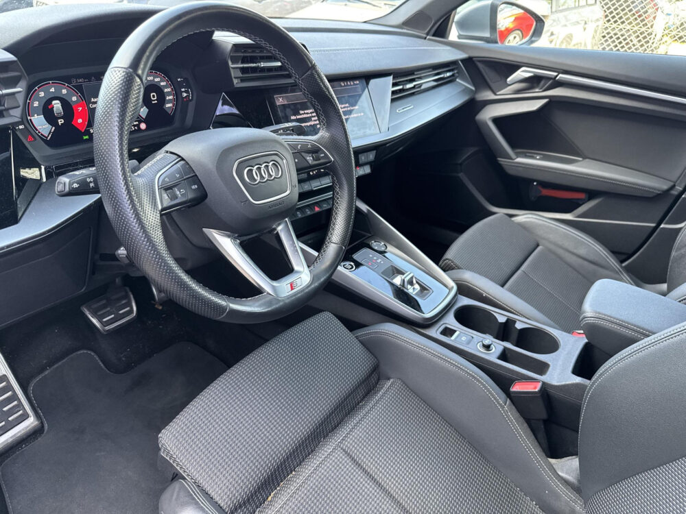 Audi A3 Sportback 35 TFSI edition one | Virtual cockpit | Matrix led | Carplay |