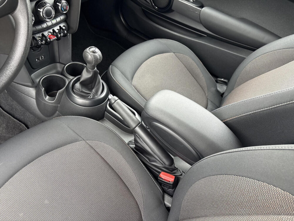 Mini Mini 1.5 Cooper Salt Business 82.000km | TopStaat | Trekhaak afneembaar