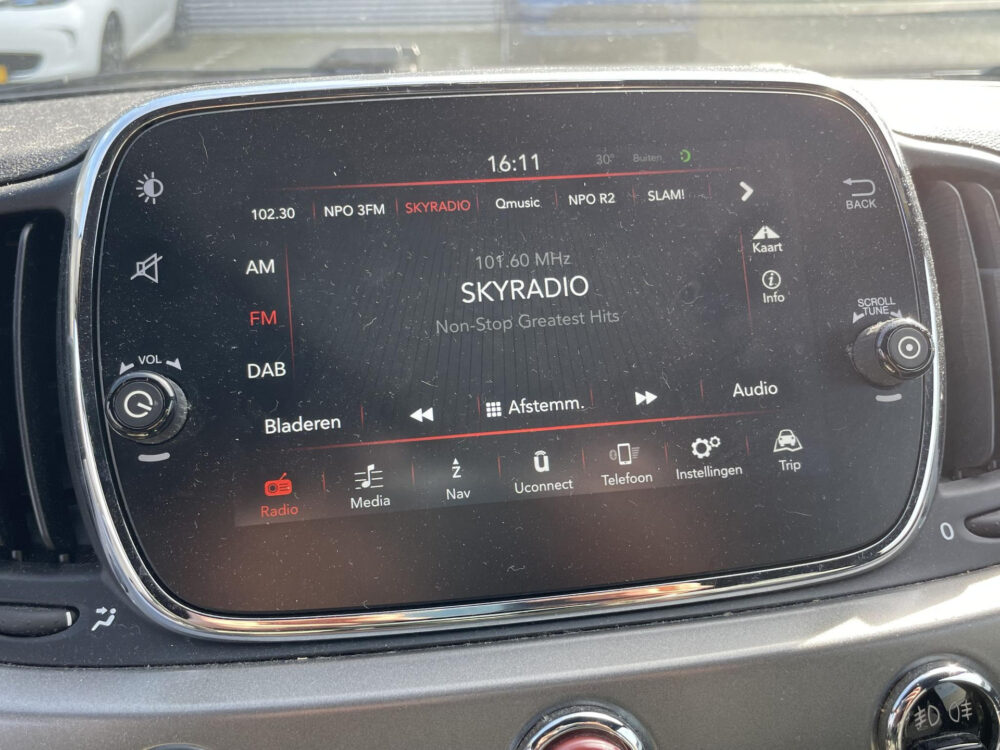 Fiat 500 1.2 S | Navigatie |