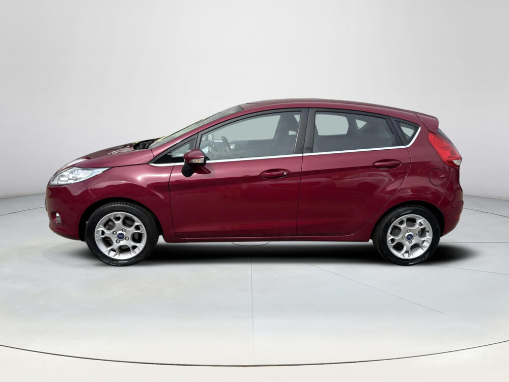 Ford Fiesta 1.6 Titanium | Rijklaarprijs | Trekhaak |