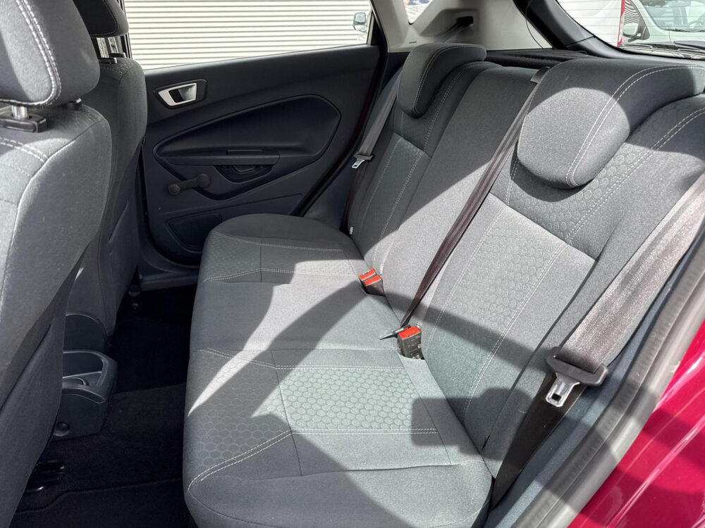 Ford Fiesta 1.6 Titanium | Rijklaarprijs | Trekhaak |