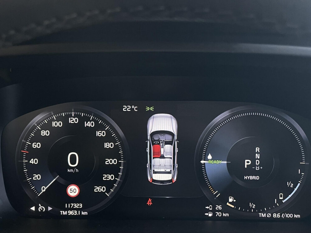 52404766-volvo-xc40-1-5-t5-recharge-r-design-btw-alcantara-harman-kardon-trekhaak-2022