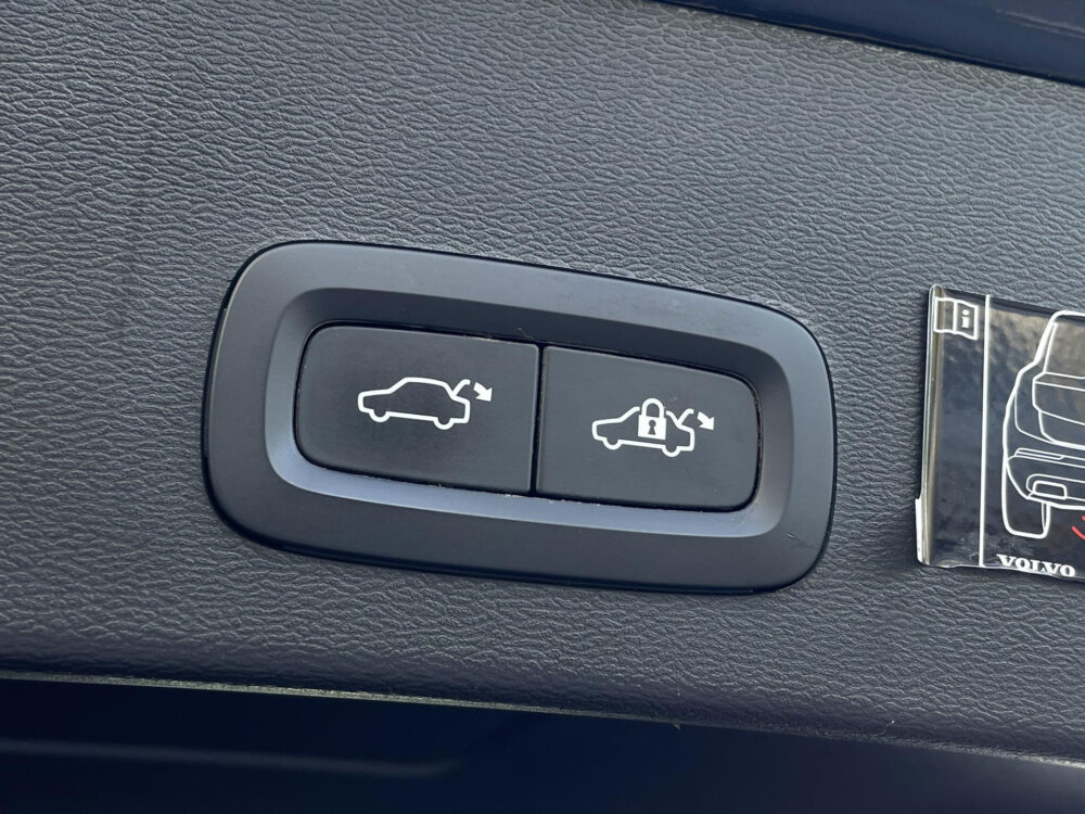 52404766-volvo-xc40-1-5-t5-recharge-r-design-soh-975-alcantara-harman-kardon-trekhaak-2022