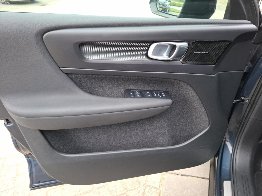 Volvo XC40 1.5 T5 Recharge R-Design | Alcantara | Harman Kardon |Trekhaak |