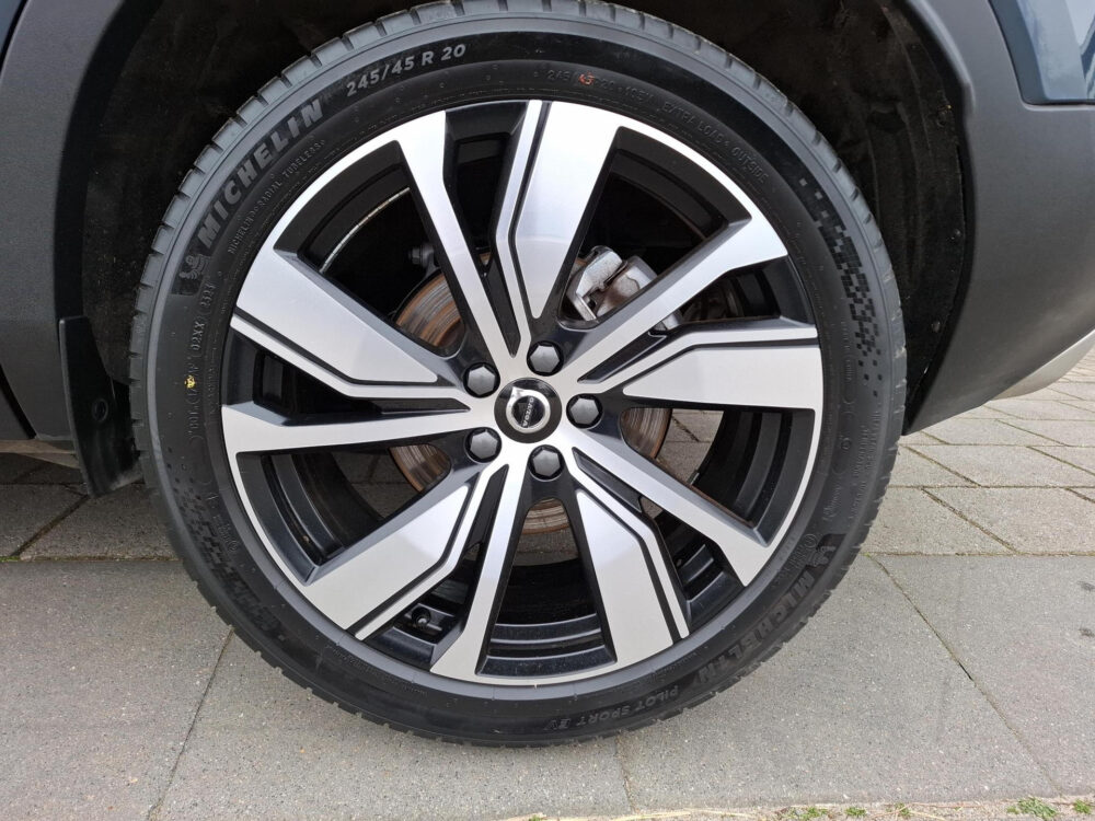 Volvo XC40 1.5 T5 Recharge R-Design | BTW  | Alcantara | Harman Kardon |Trekhaak |