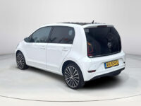 Volkswagen Up! 1.0 TSI BMT high up! 90 pk 1e Eig. achteruitrijcamera | Stoelverwarming | 1e Eigenaar |parkeersensoren | 90 pk motor ! | Cruise Control