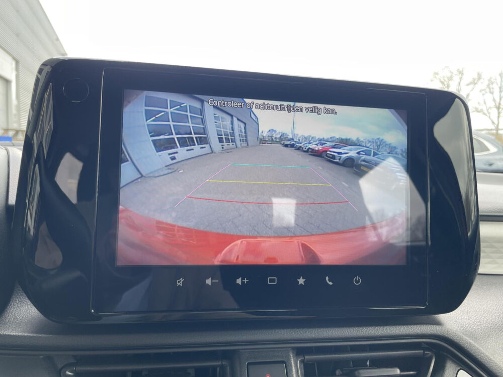 Suzuki Swift 1.2 Comfort Smart Hybrid Fabrieksgarantie tot 2035 | Navigatie | Cruise Control | 16′ LMV