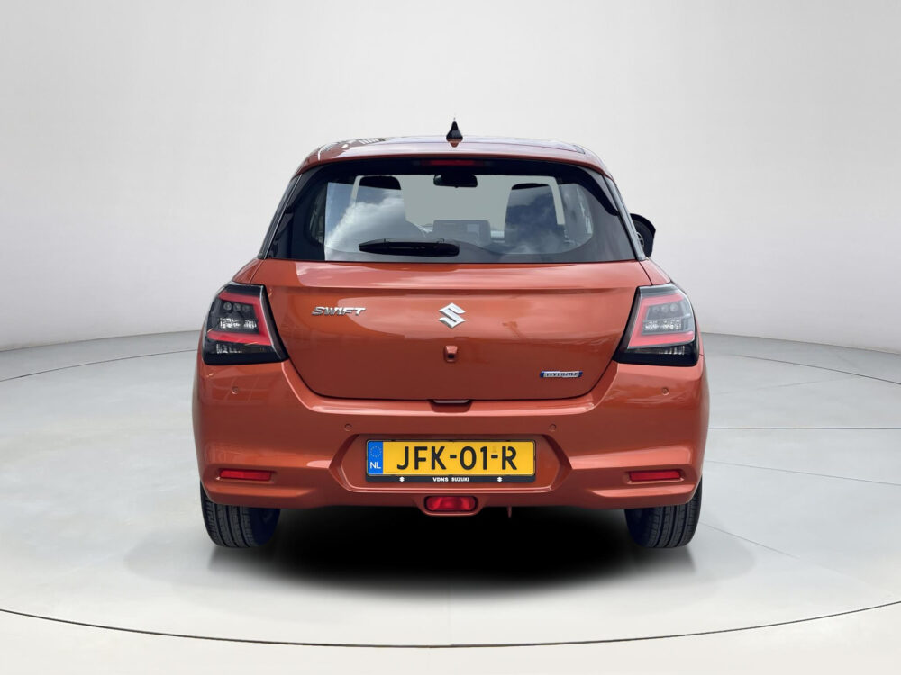 Suzuki Swift 1.2 Comfort Smart Hybrid Fabrieksgarantie tot 2035 | Navigatie | Cruise Control | 16′ LMV