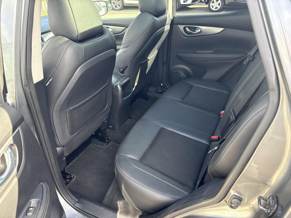 Nissan Qashqai 1.2 Tekna | PanoDAk