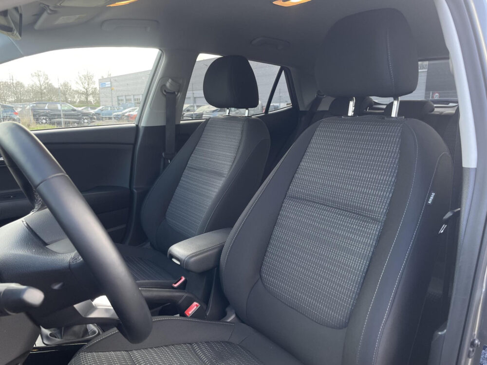 Kia Stonic 1.0 T-GDi MHEV DynamicLine | Climatronic | 15 inch | Navi+ Camera