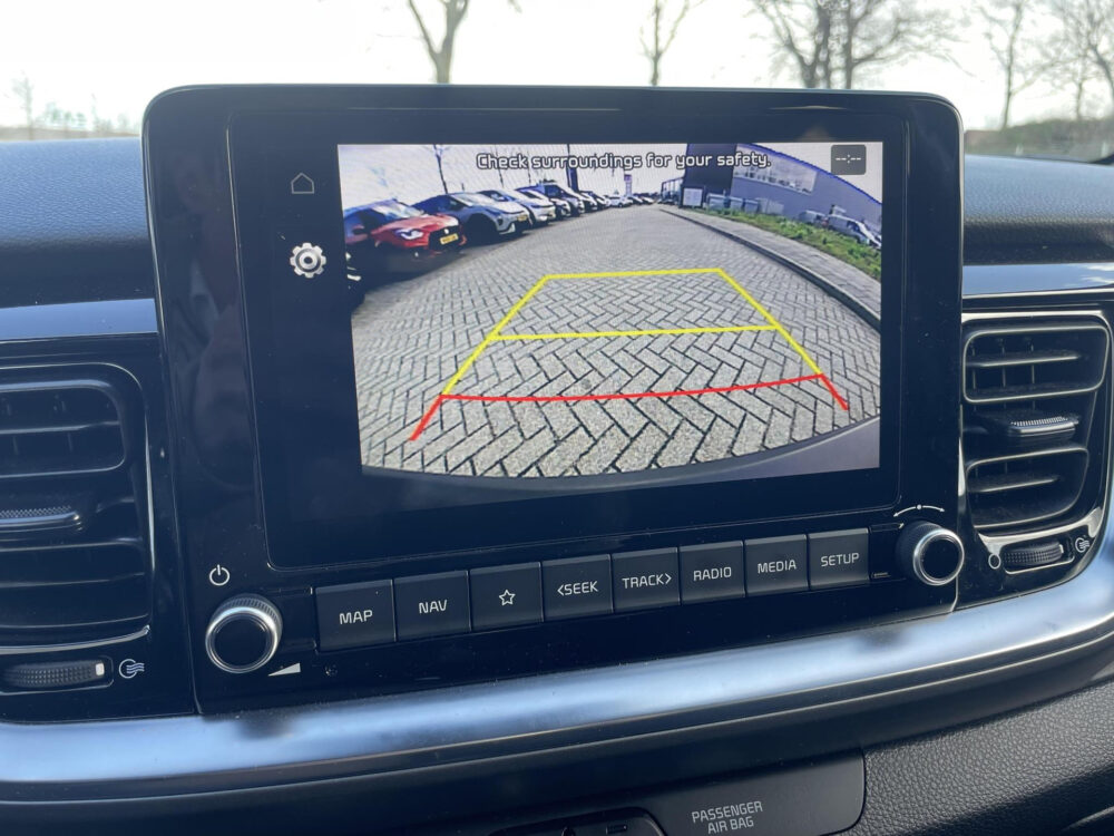 Kia Stonic 1.0 T-GDi MHEV DynamicLine | Climatronic | 15 inch | Navi+ Camera