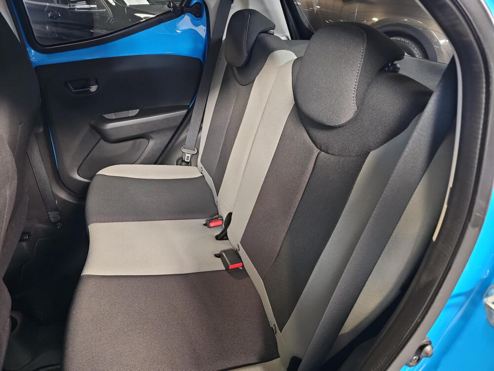 Toyota Aygo 1.0 VVT-i x-play Airco | Camera | Cruise