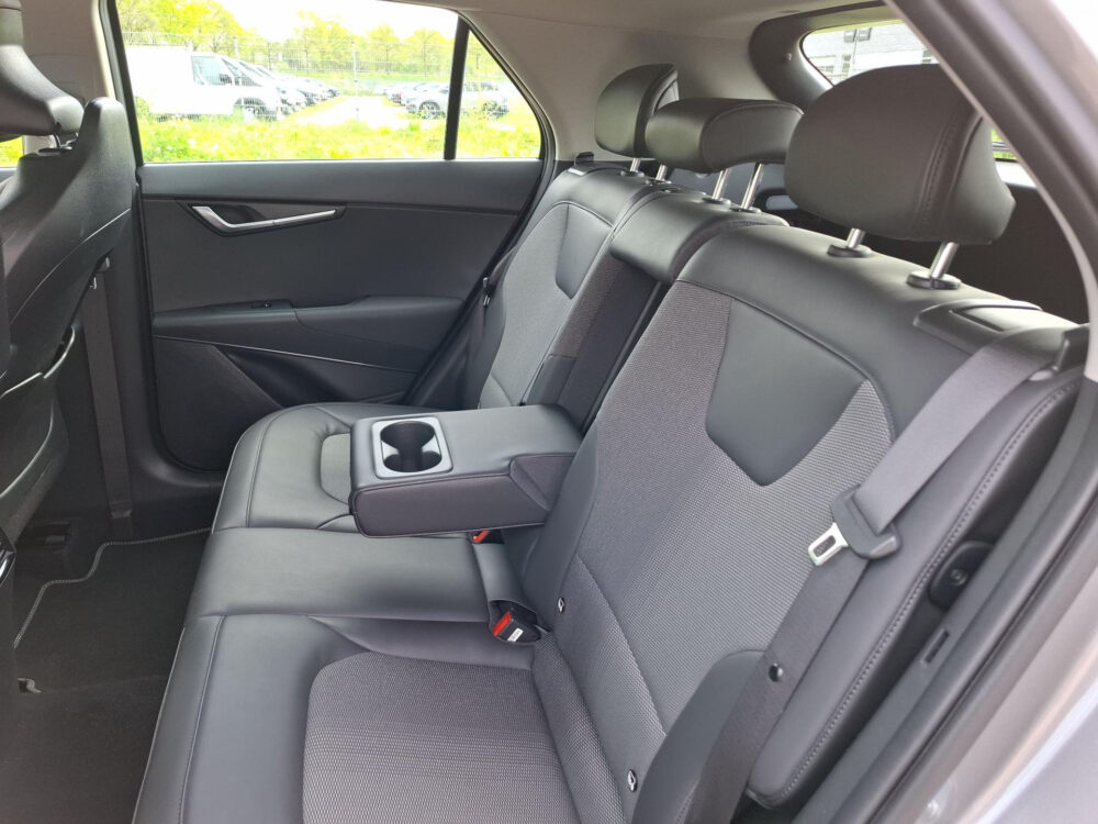 Kia Niro 1.6 GDi Hybrid DynamicLine | CarPlay | Half leder | Adpt. Cruise