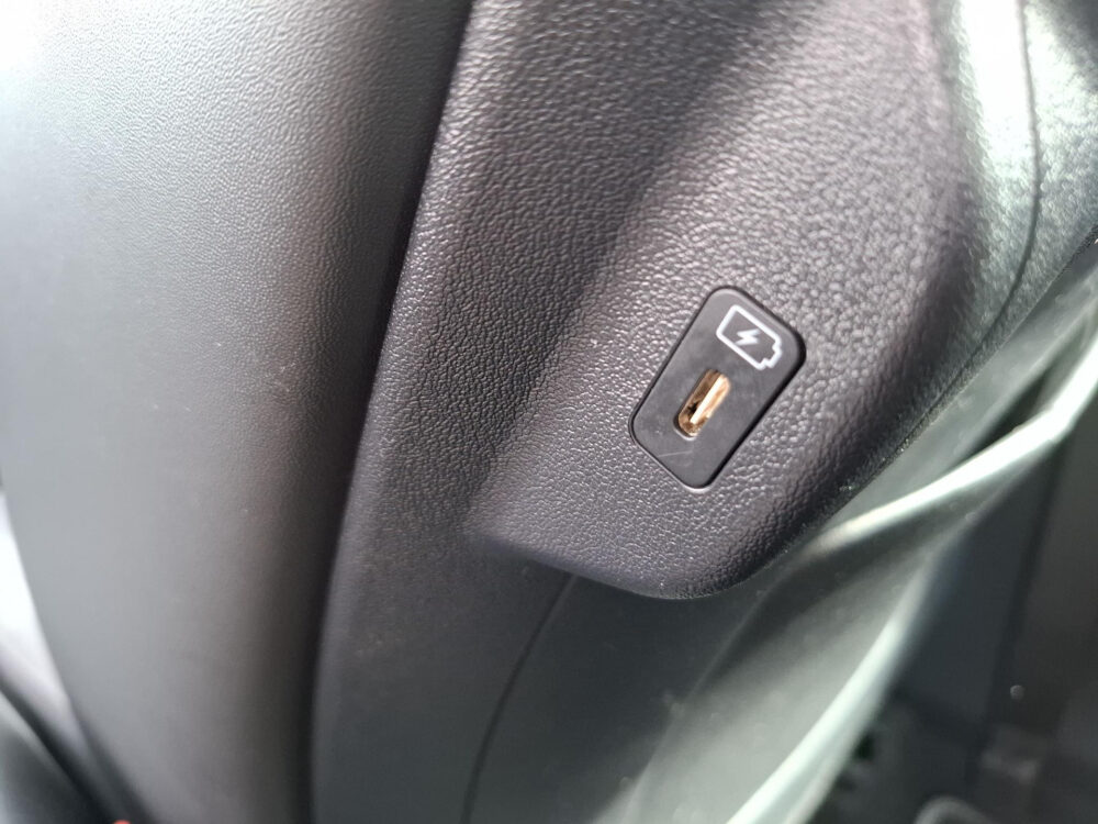 Kia Niro 1.6 GDi Hybrid DynamicLine | CarPlay | Half leder | Adpt. Cruise