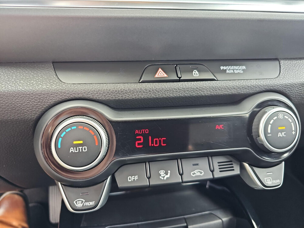 Kia Stonic 1.0 T-GDi MHEV DynamicLine Navigatie | Camera