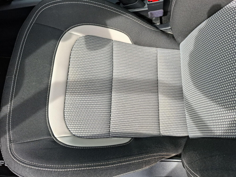 Kia cee’d 1.6 GDI DynamicLine | Led verlichting | Navigatie | Airco