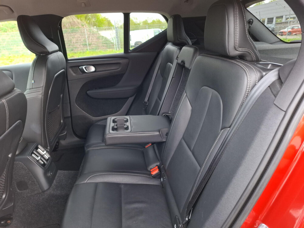 Volvo XC40 1.5 T5 Recharge Inscription | 360* Camera | Leder | Memory stoelen |