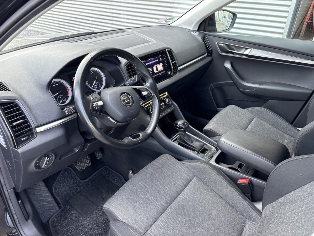 Skoda Karoq 1.5 TSI ACT Business Edition Plus Trekhaak | Dealeronderhouden | TopStaat