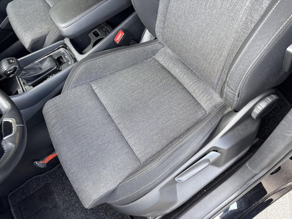 Skoda Karoq 1.5 TSI ACT Business Edition Plus Trekhaak | Dealeronderhouden | TopStaat