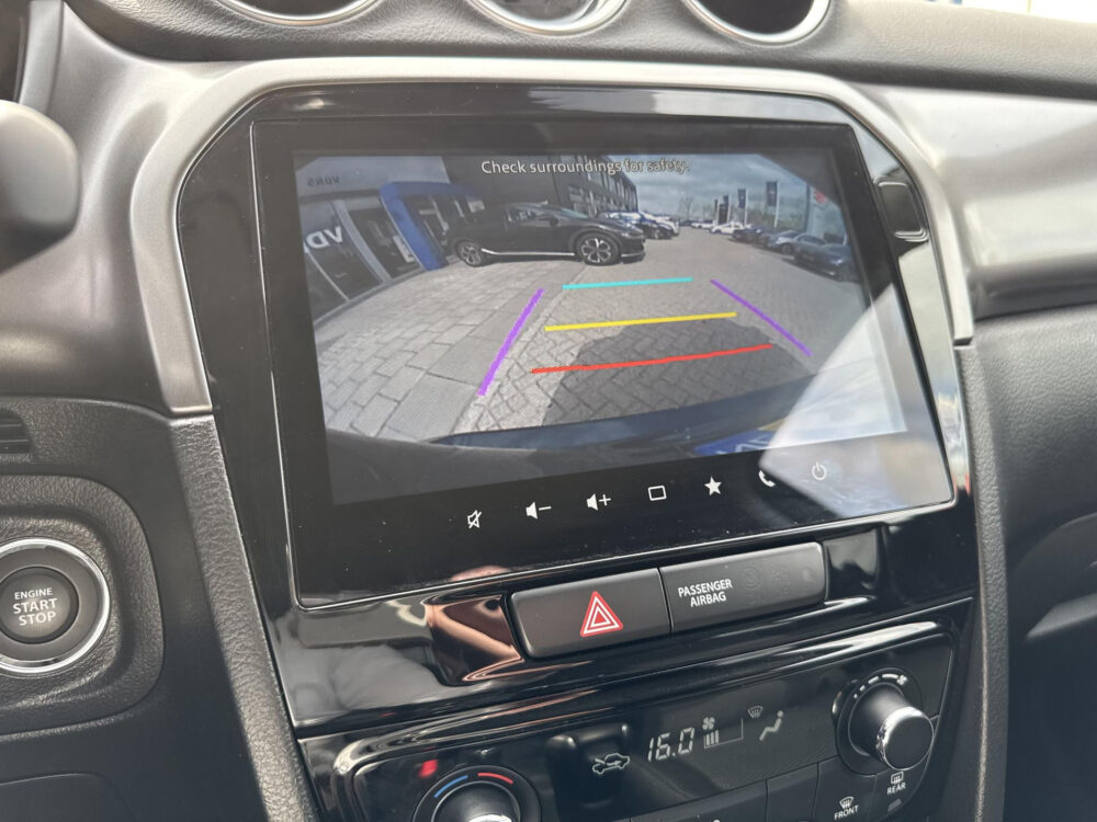 Suzuki Vitara 1.5 Hybrid Select tot 10jaar of 200.000 km Fabrieksgarantie