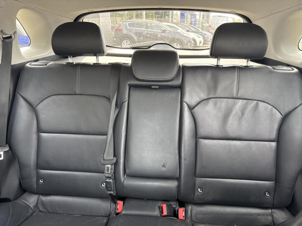 Kia Niro 1.6 GDi Hybrid BusinessLine Navigatie | Camera | Trekhaak |