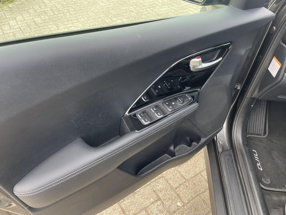 Kia e-Niro DynamicPlusLine 64 kWh | Stoelverwarming | Schuifdak |