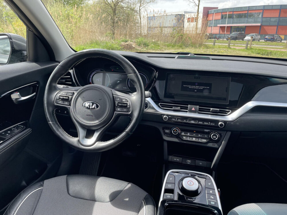 Kia e-Niro DynamicPlusLine 64 kWh | Stoelverwarming | Schuifdak |