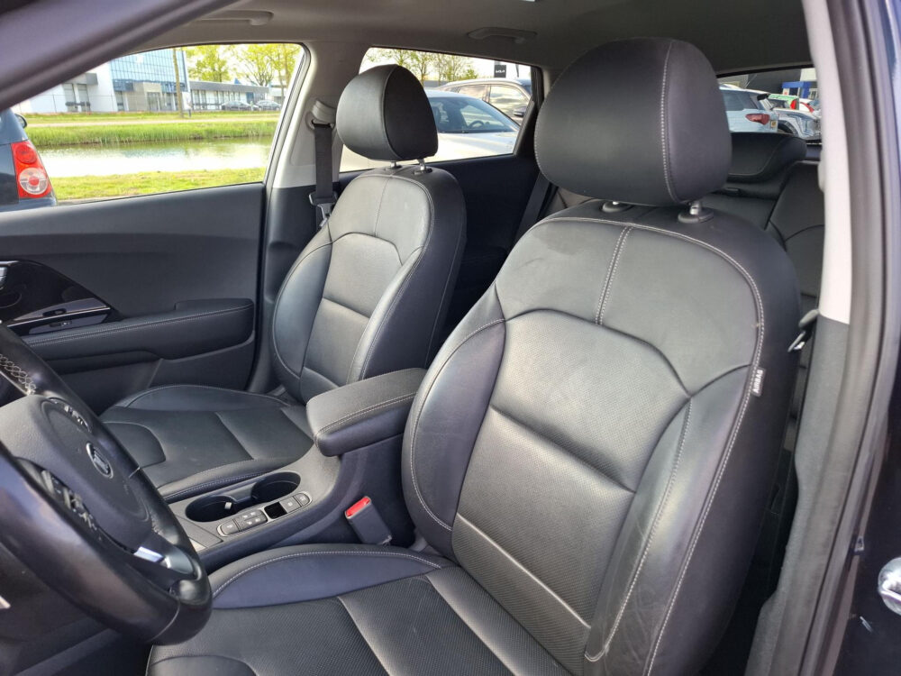 Kia Niro 1.6 GDi Hybrid ExecutiveLine | cruise control | elektrisch glazen schuif-/kanteldak| navigatie | lederen bekleding