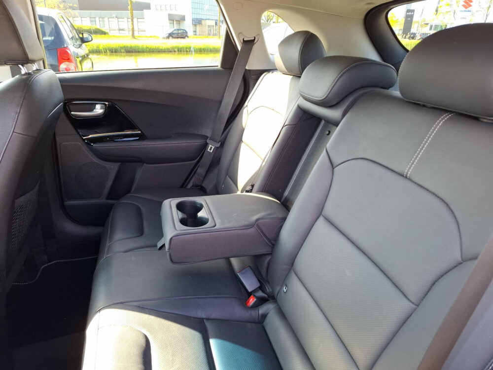 Kia Niro 1.6 GDi Hybrid ExecutiveLine | cruise control | elektrisch glazen schuif-/kanteldak| navigatie | lederen bekleding