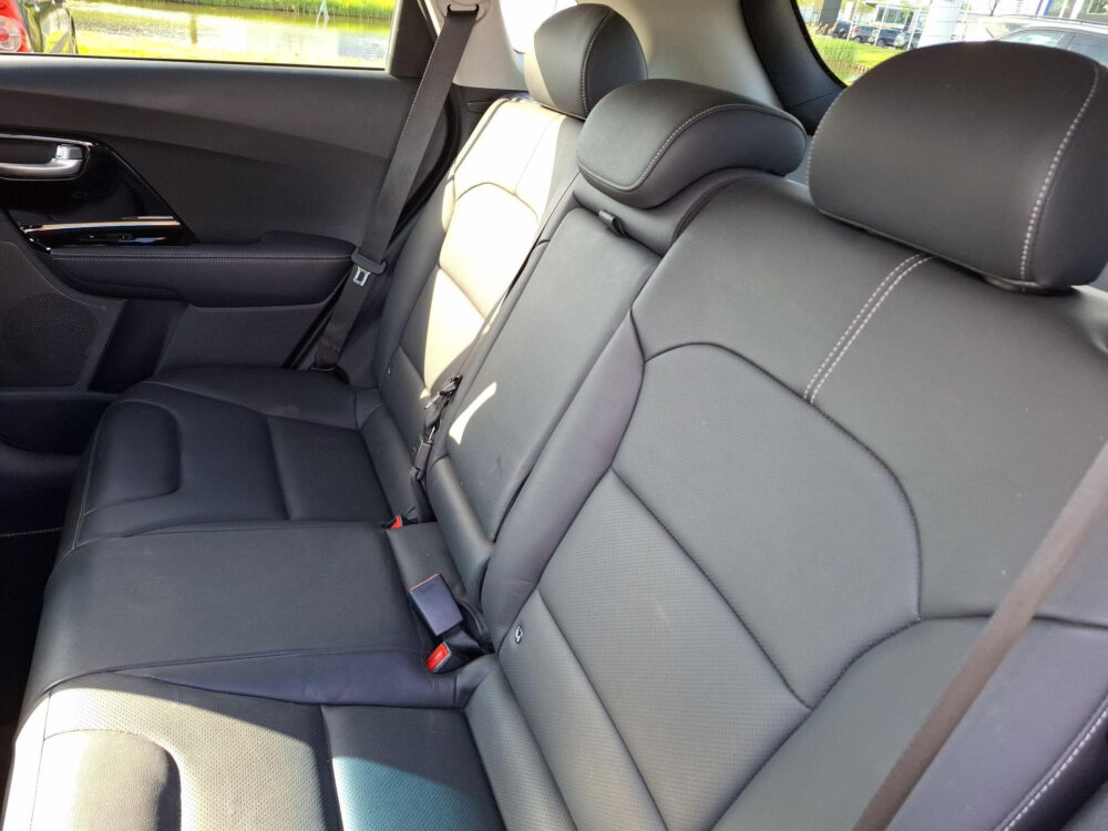 Kia Niro 1.6 GDi Hybrid ExecutiveLine | cruise control | elektrisch glazen schuif-/kanteldak| navigatie | lederen bekleding