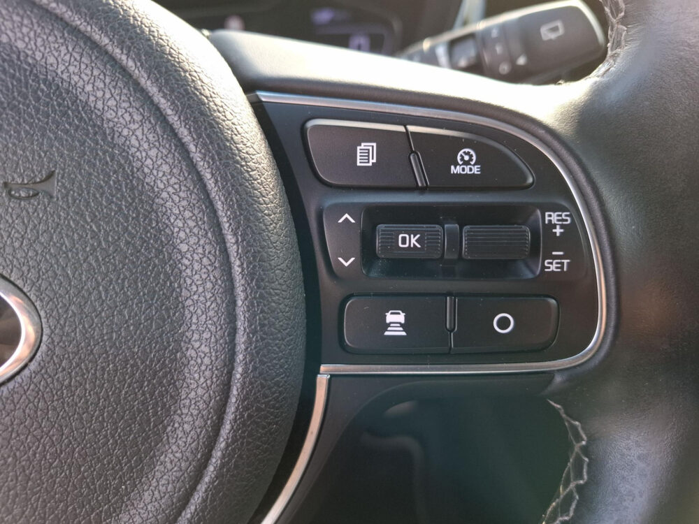 Kia Niro 1.6 GDi Hybrid ExecutiveLine | cruise control | elektrisch glazen schuif-/kanteldak| navigatie | lederen bekleding