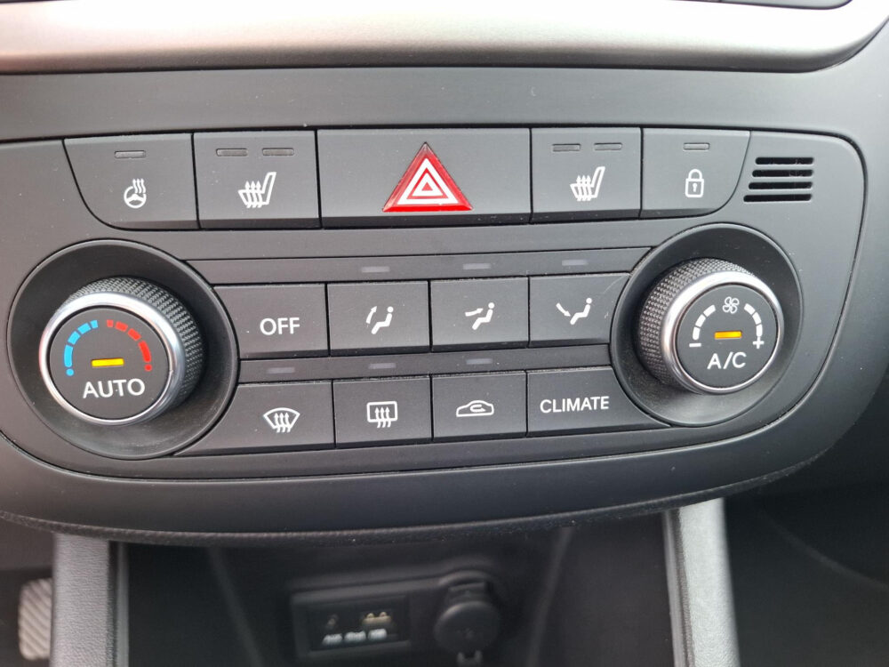 Kia Venga 1.4 CVVT ExecutiveLine | Navi | Cruise
