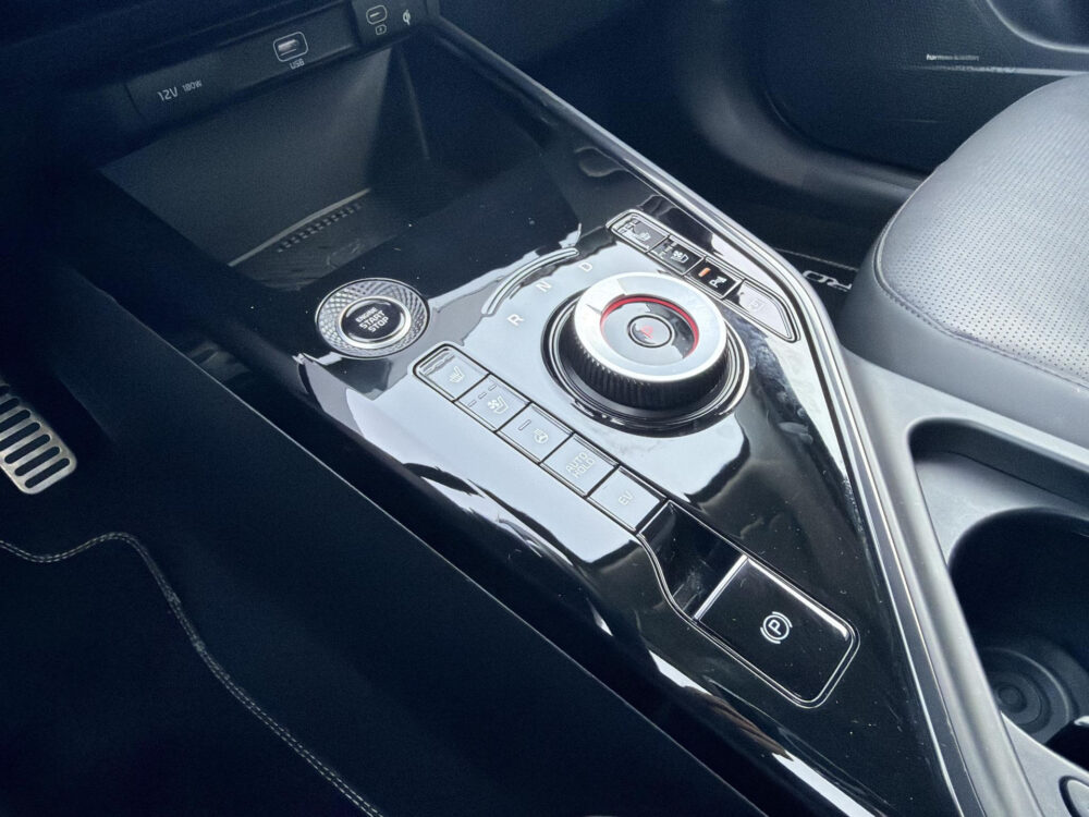 Kia Niro 1.6 GDi PHEV ExecutiveLine Navi | Leder | Schuifdak