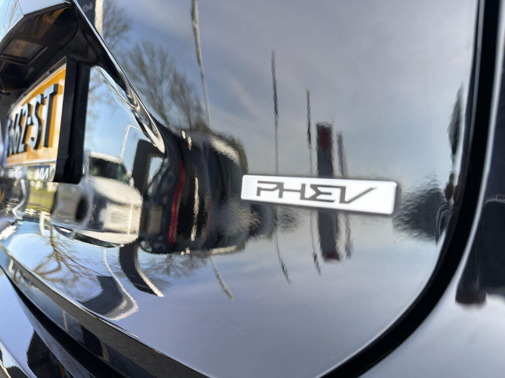 Kia Niro 1.6 GDi PHEV ExecutiveLine Navi | Leder | Schuifdak