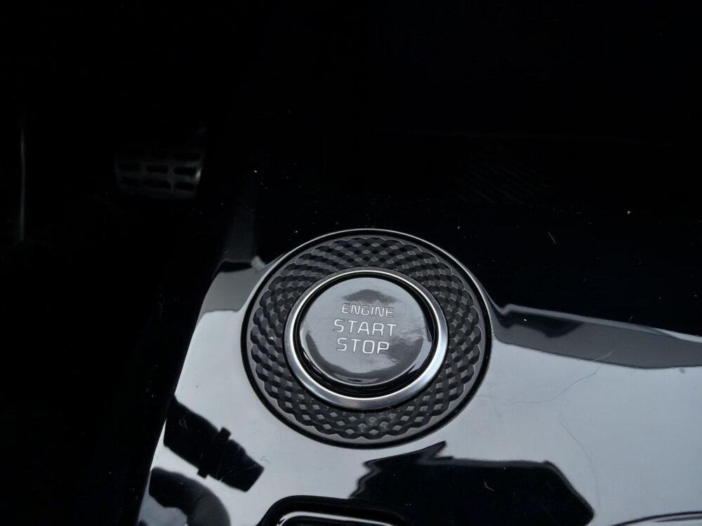 Kia Niro 1.6 GDi PHEV ExecutiveLine Navi | Leder | Schuifdak