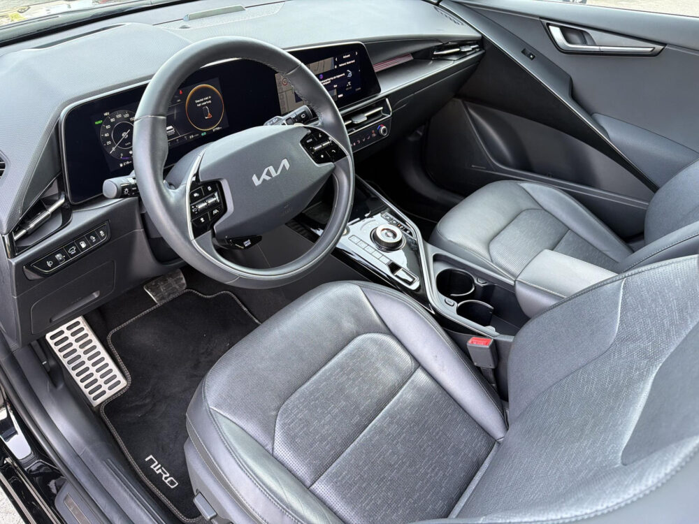Kia Niro 1.6 GDi PHEV ExecutiveLine Navi | Leder | Schuifdak
