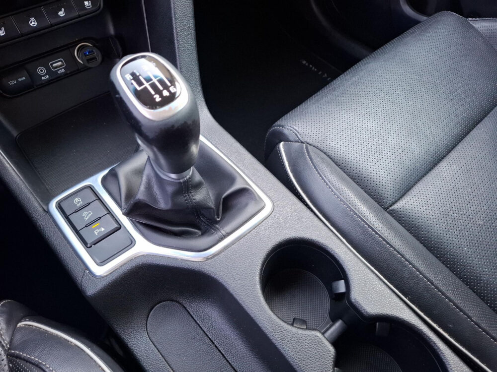 Kia Sportage 1.6 GDI ExecutiveLine | verwarmde stoelen voor/achter | airco | navigatie | cruise control | dode hoekdetectie