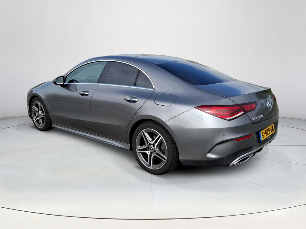 Mercedes-Benz CLA-klasse 180 Premium Plus | AMG Styling | panorama dak | digitaal dashboard | cruise control | climate control | camera