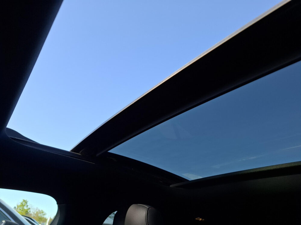 Mercedes-Benz CLA-klasse 180 Premium Plus | AMG Styling | panorama dak | digitaal dashboard | cruise control | climate control | camera