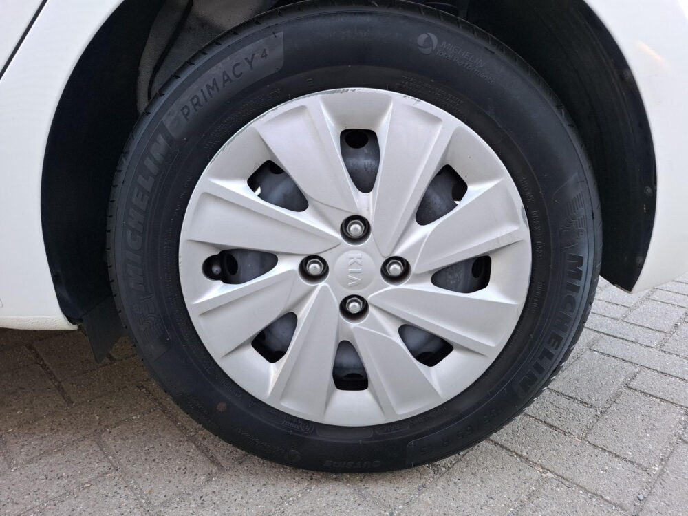 Kia Rio 1.0 TGDI ComfortPlusLine Navigator | navigatie | DAB-radio | cruise control | airco | achteruitrijcamera