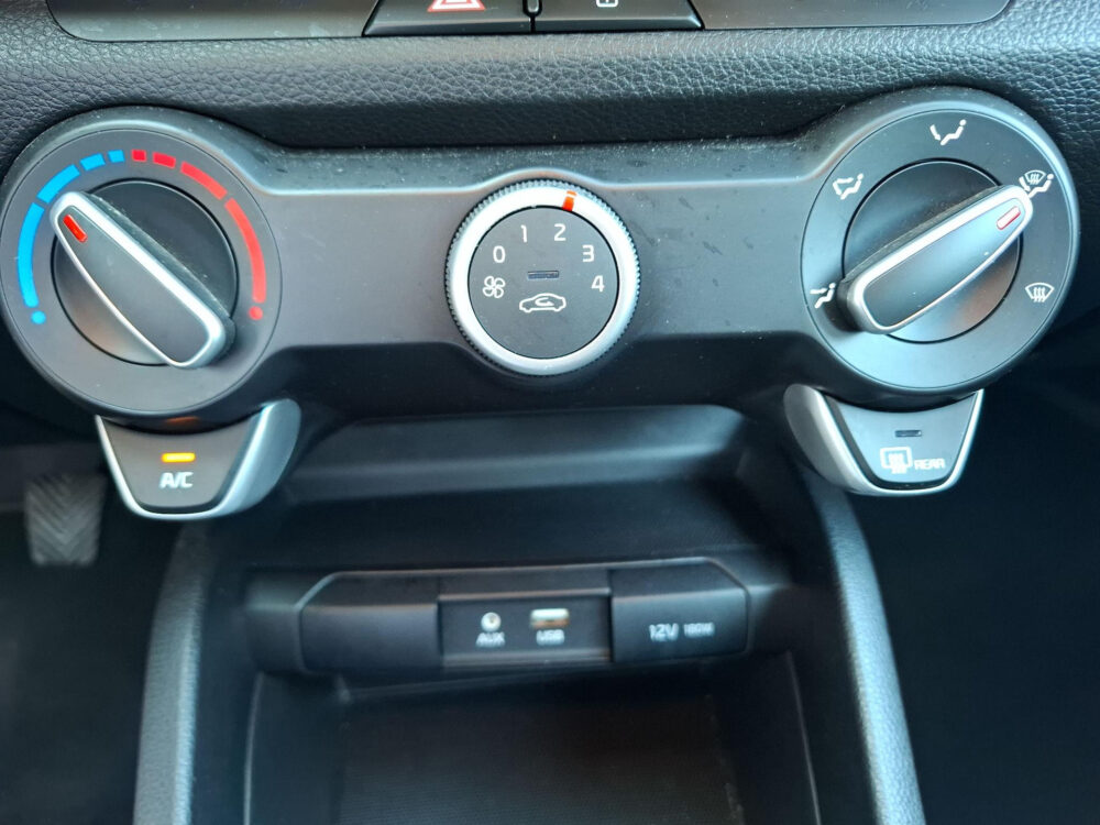 Kia Rio 1.0 TGDI ComfortPlusLine Navigator | navigatie | DAB-radio | cruise control | airco | achteruitrijcamera